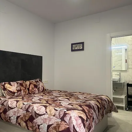 Apartamento Hermoso Piso A 5 Minutos De La Estacion De Bus Y Tren Maria Zambrano *