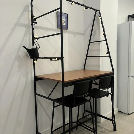 Hermoso Piso A 5 Minutos De La Estacion De Bus Y Tren Maria Zambrano Apartamento Málaga