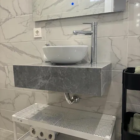 Hermoso Piso A 5 Minutos De La Estacion De Bus Y Tren Maria Zambrano Apartamento Málaga