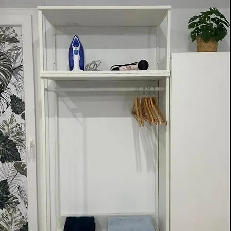 Apartamento Hermoso Piso A 5 Minutos De La Estacion De Bus Y Tren Maria Zambrano *