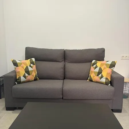 Apartment Hermoso Piso A 5 Minutos De La Estacion De Bus Y Tren Maria Zambrano Malaga